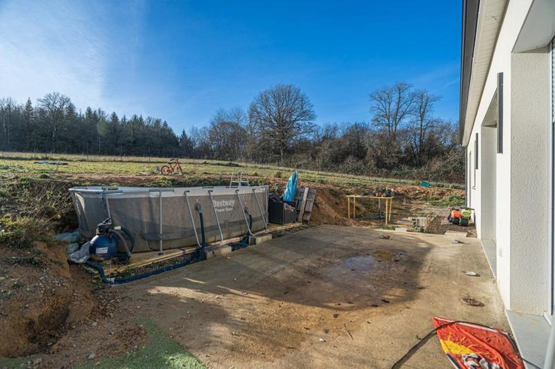 Maison - 92 m² - 4 pièces