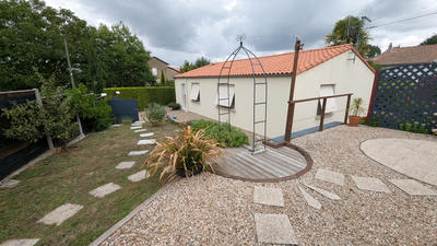 Maison - 92 m² - 5 pièces