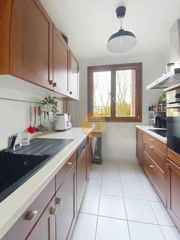 Appartement - 83 m² - 5 pièces