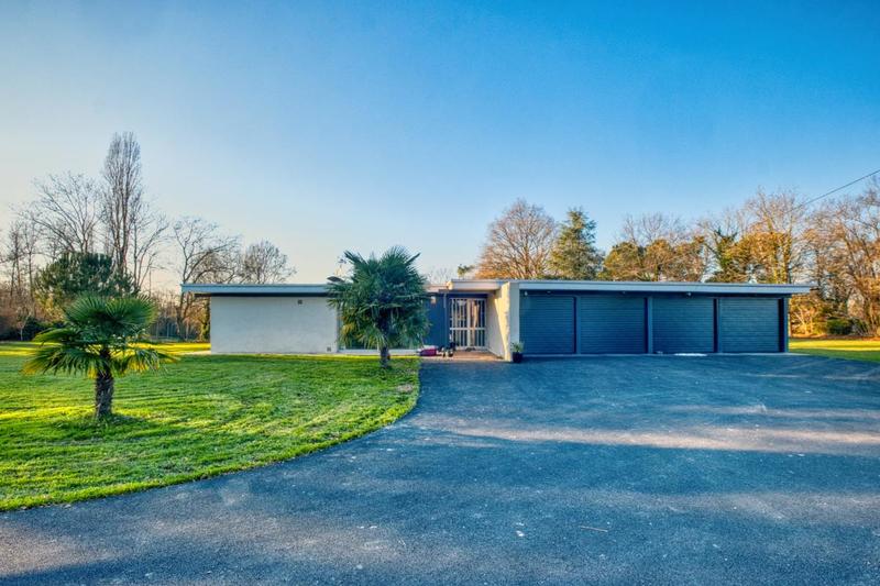 Pavillon - 135 m² - 6 pièces