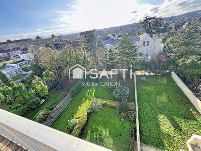 Appartement - 127 m² - 6 pièces