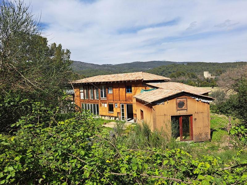 Maison - 195 m² - 6 pièces