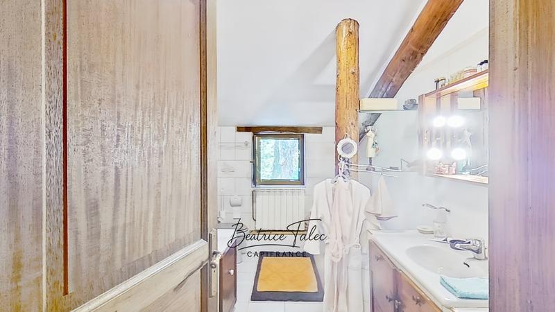 Maison - 390 m² - 16 pièces