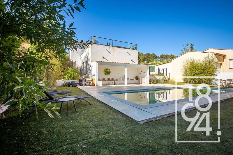 Maison - 165 m² - 4 pièces