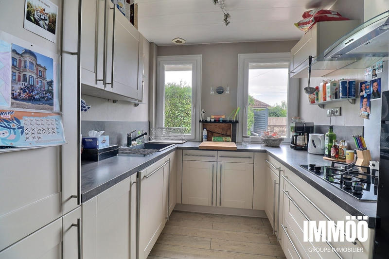 Maison - 95 m² - 5 pièces