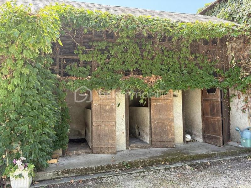 Corps de ferme - 290 m² - 14 pièces