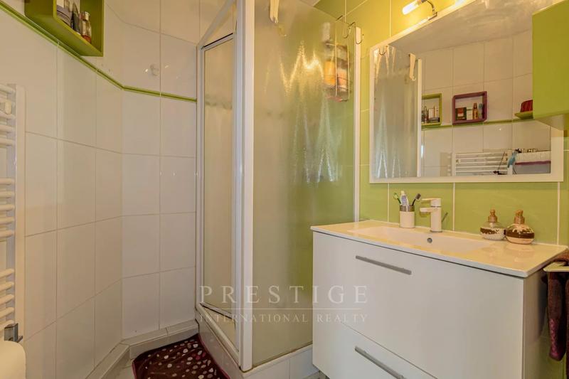 Appartement - 85 m² - 4 pièces