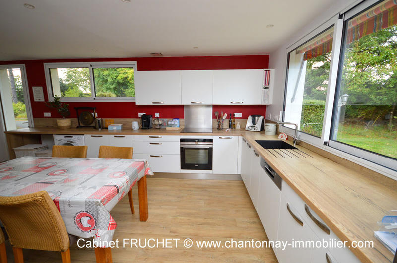 Maison - 187 m² - 6 pièces