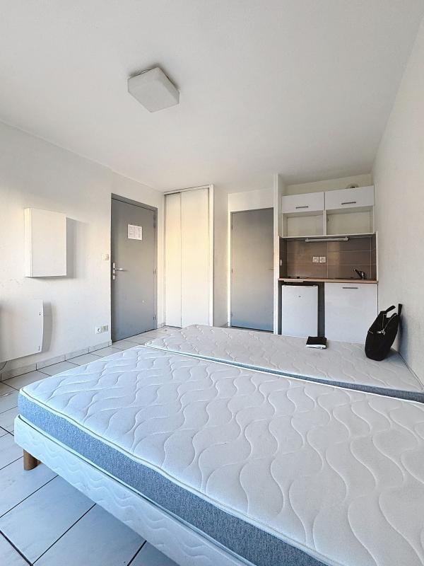 Studio - 22 m² - 2 pièces