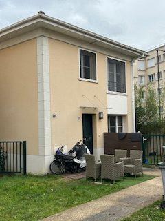 Maison - 94 m² - 5 pièces