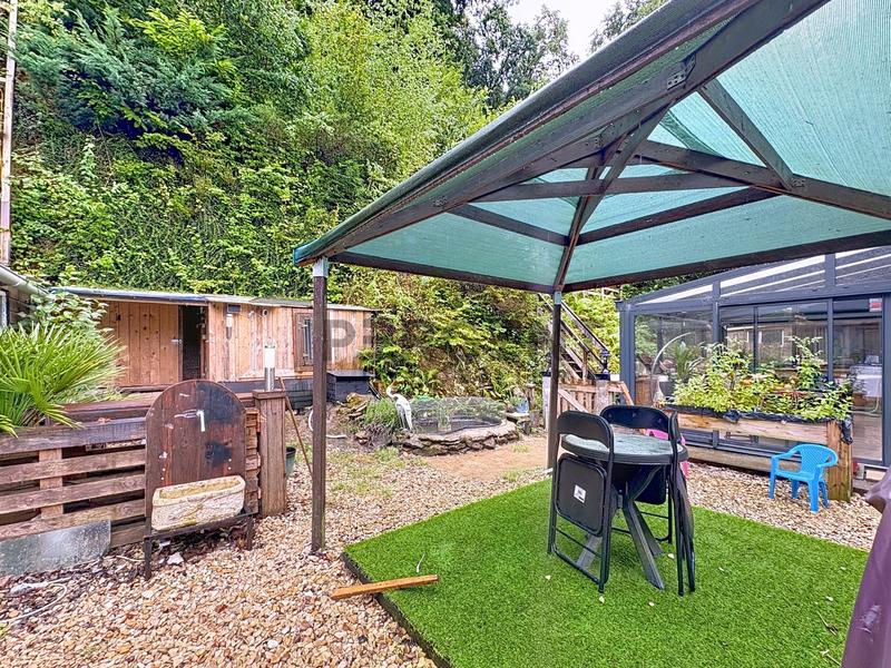 Maison - 94 m² - 5 pièces