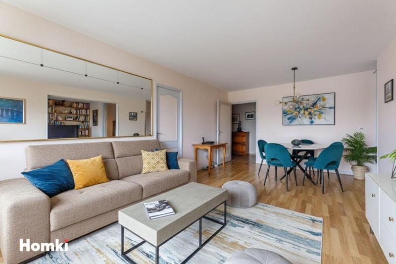 Appartement - 100 m² - 5 pièces