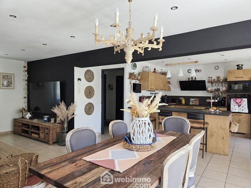 Maison - 98 m² - 4 pièces