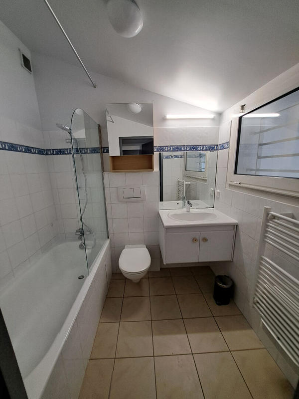 Appartement - 75 m² - 3 pièces