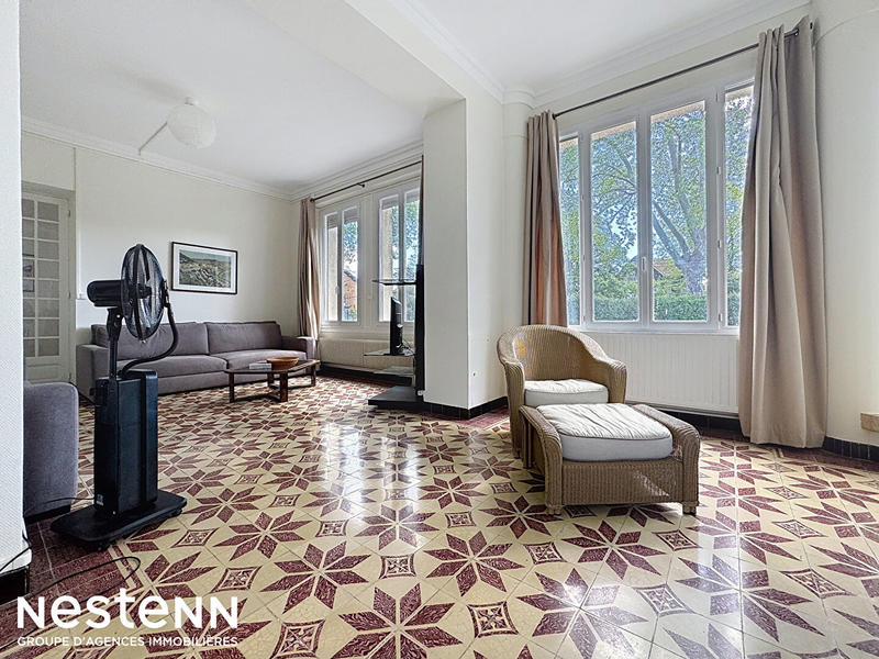 Maison - 184 m² - 7 pièces