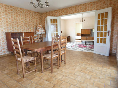 Maison - 87 m² - 5 pièces