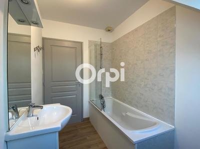 Maison - 60 m² - 3 pièces