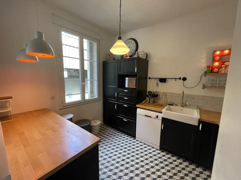 Appartement - 85 m² - 5 pièces