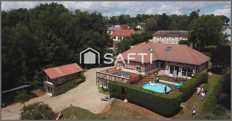 Maison - 397 m² - 16 pièces