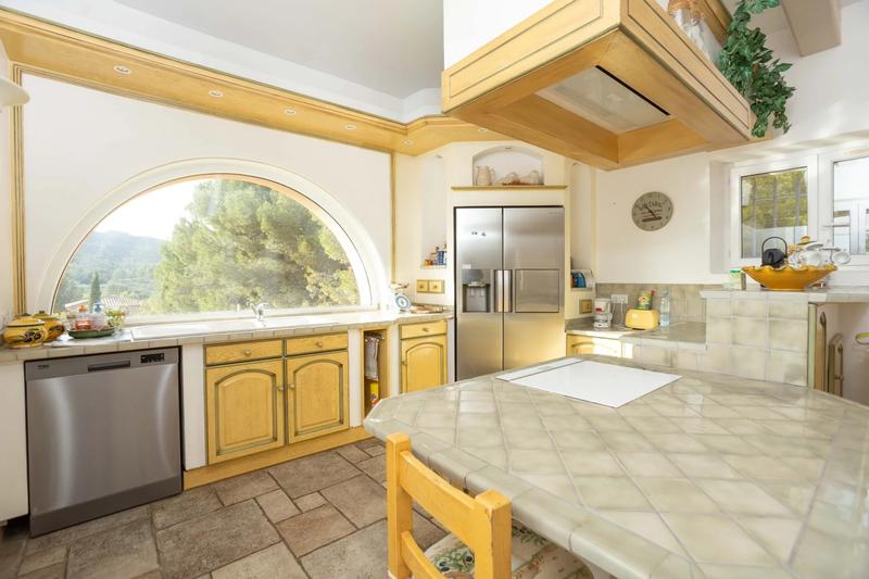 Maison - 154 m² - 5 pièces