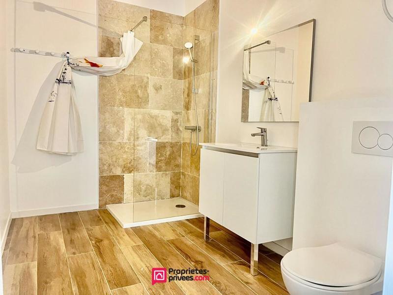 Mas - 270 m² - 12 pièces