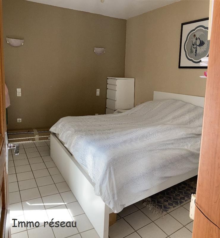 Maison - 215 m² - 9 pièces