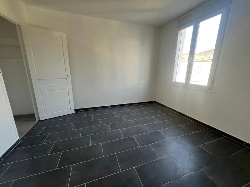 Immeuble - 109 m² - 6 pièces