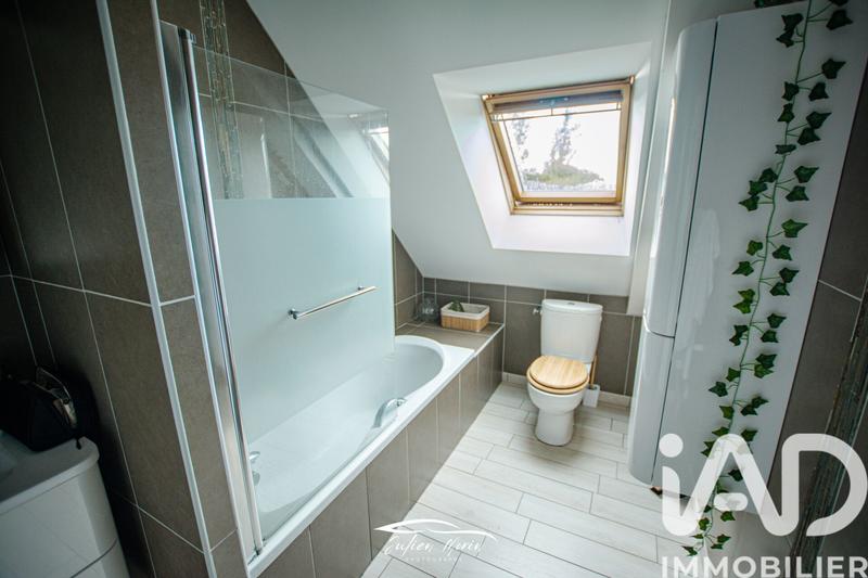 Maison - 98 m² - 5 pièces