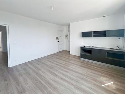 Appartement - 102 m² - 4 pièces