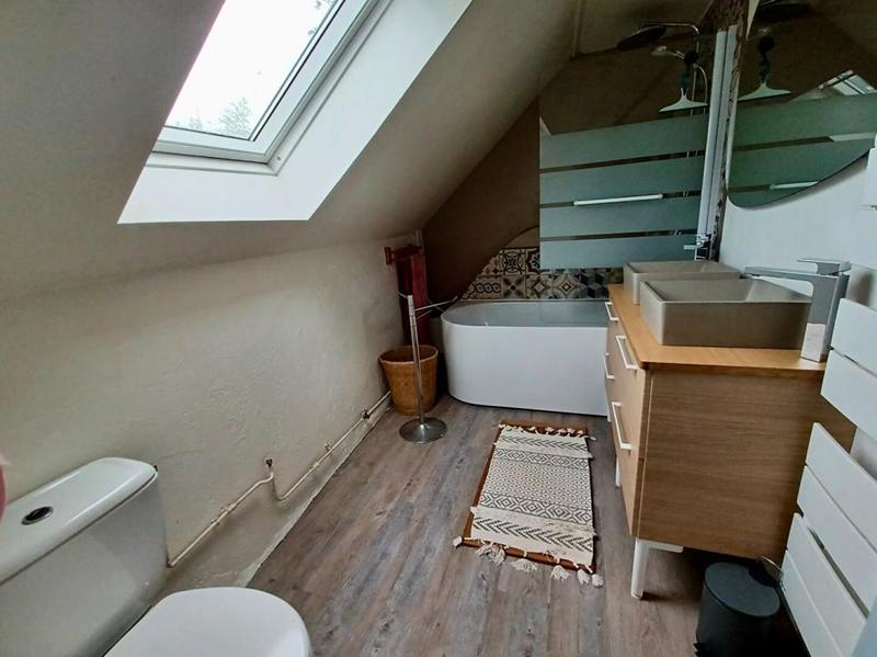 Maison - 148 m² - 7 pièces