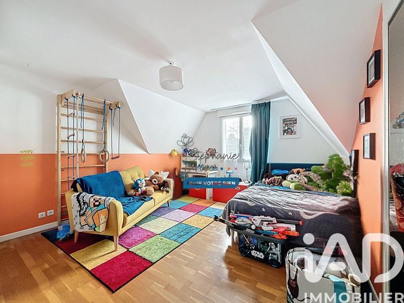 Maison - 140 m² - 5 pièces