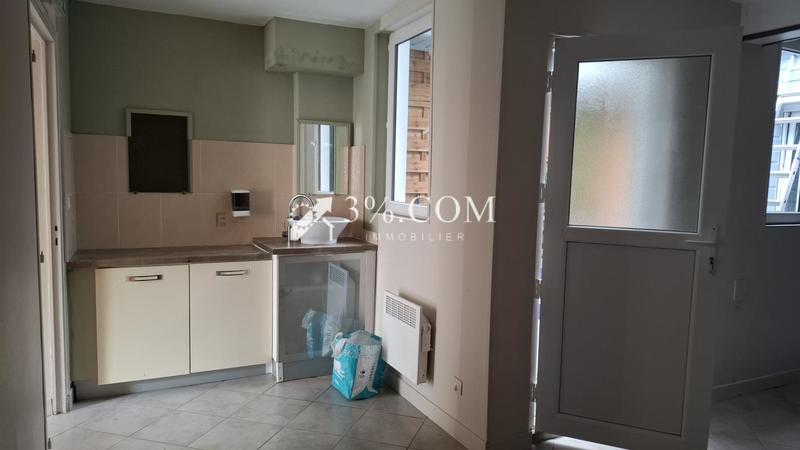 Local commercial - 68 m² - 4 pièces