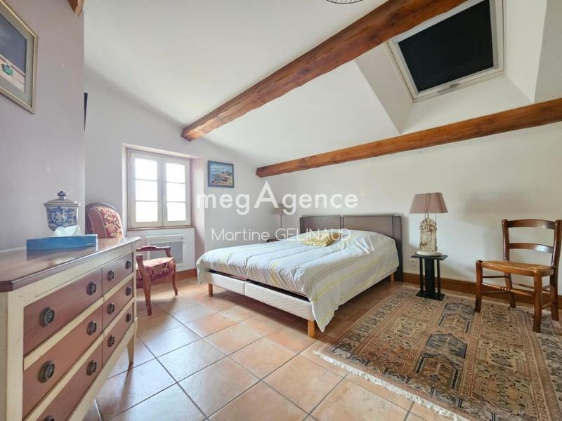 Maison - 295 m² - 8 pièces
