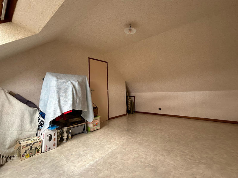 Maison - 92 m² - 4 pièces