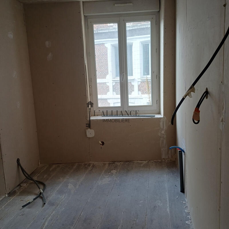 Maison - 240 m² - 10 pièces