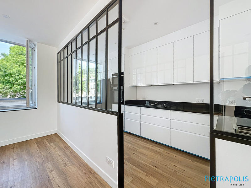 Appartement - 95 m² - 4 pièces