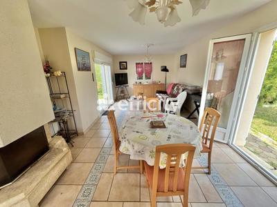 Pavillon - 90 m² - 5 pièces