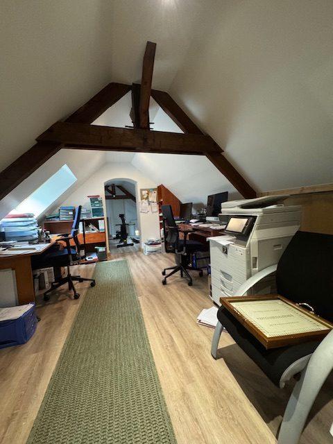 Maison - 180 m² - 8 pièces