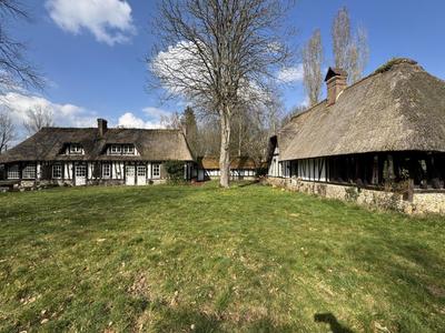 Chaumière - 178 m² - 8 pièces