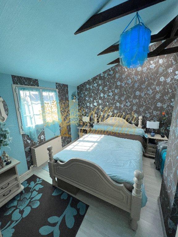 Pavillon - 130 m² - 6 pièces