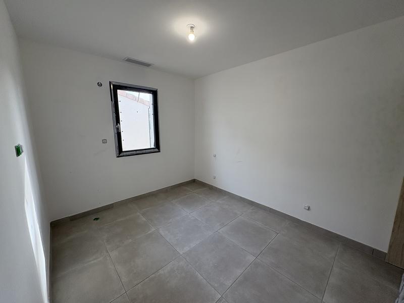 Maison - 93 m² - 4 pièces