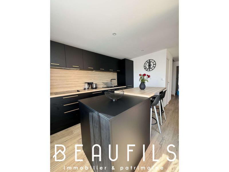 Appartement - 93 m² - 4 pièces