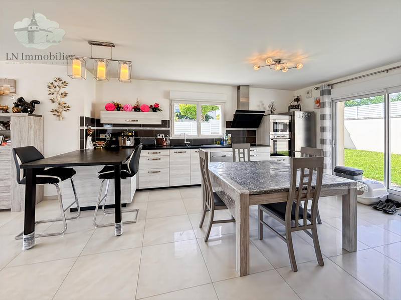 Villa - 145 m² - 6 pièces