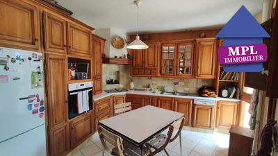 Villa - 165 m² - 12 pièces