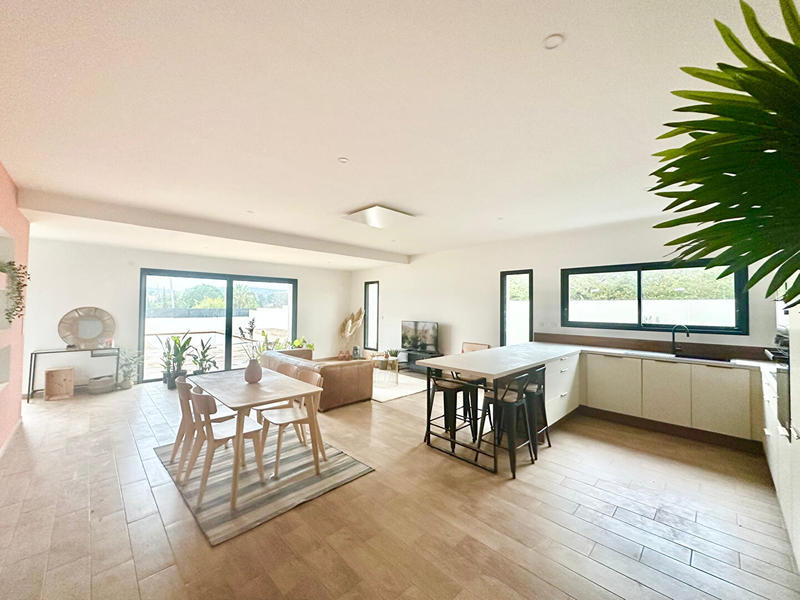 Maison - 150 m² - 5 pièces