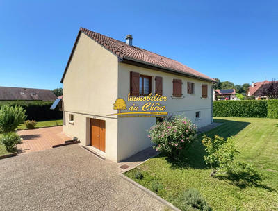 Maison - 90 m² - 5 pièces