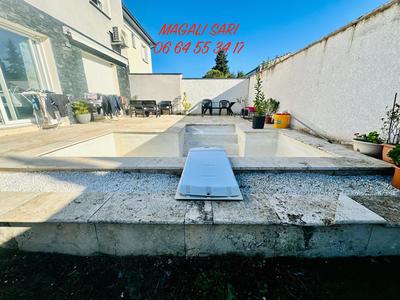 Villa - 90 m² - 5 pièces