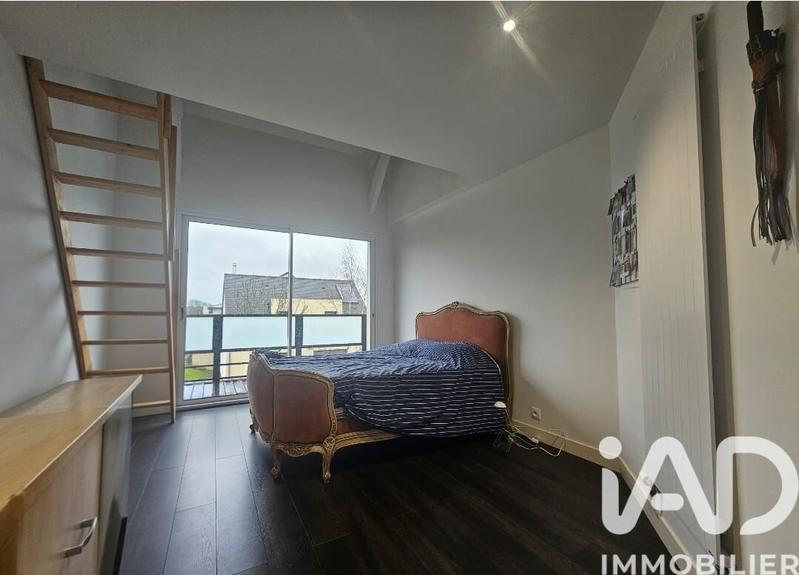 Maison - 244 m² - 8 pièces