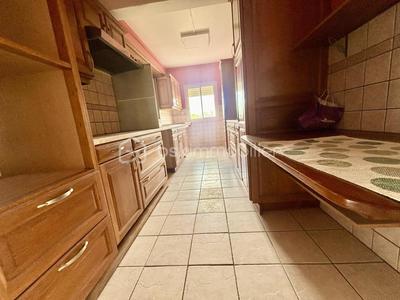 Maison - 300 m² - 10 pièces