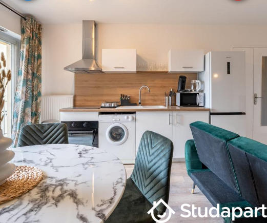 Chambre - 10 m² - 1 pièce